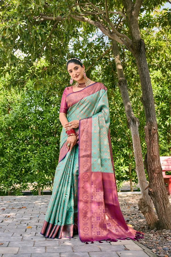 Firoji_Soft_Kanchipuram_Silk_Saree_With_Copper_Zari_Work