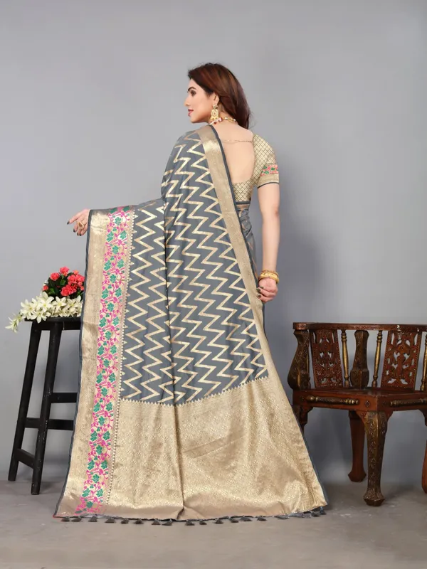 Gray_Soft_Banarasi_Silk_Saree_With_Zari_Weaving_Work