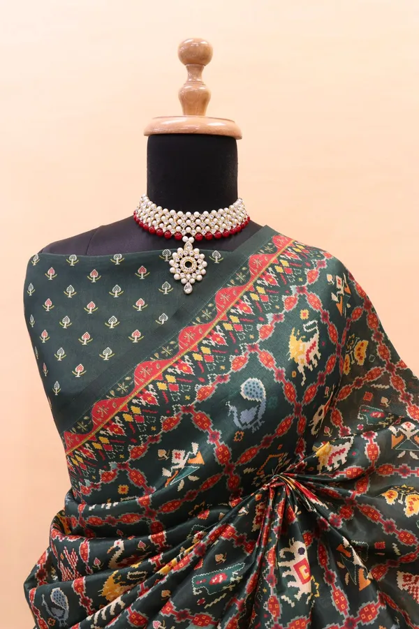 Green_Colour_Smooth_Silk_Saree_With_Patola_Print