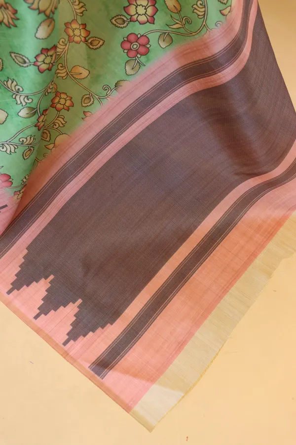 Green_Smooth_Silk_Saree_With_Kalmkari_Print