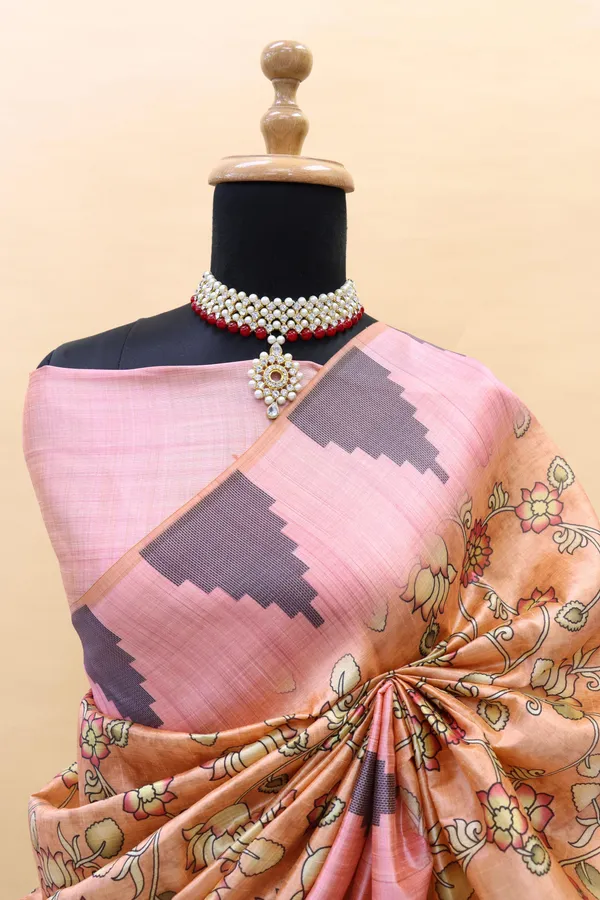 Peach_Smooth_Silk_Saree_With_Kalmkari_Print