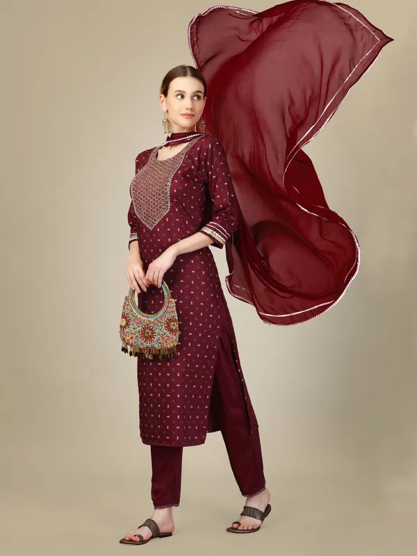 Maroon_Silk_Blend_Kurta_Pant_Dupatta_Set_With_Embroidery_&_Sequence_Work