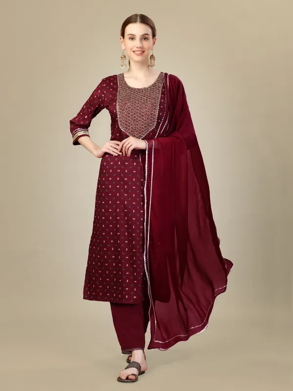 Maroon_Silk_Blend_Kurta_Pant_Dupatta_Set_With_Embroidery_&_Sequence_Work