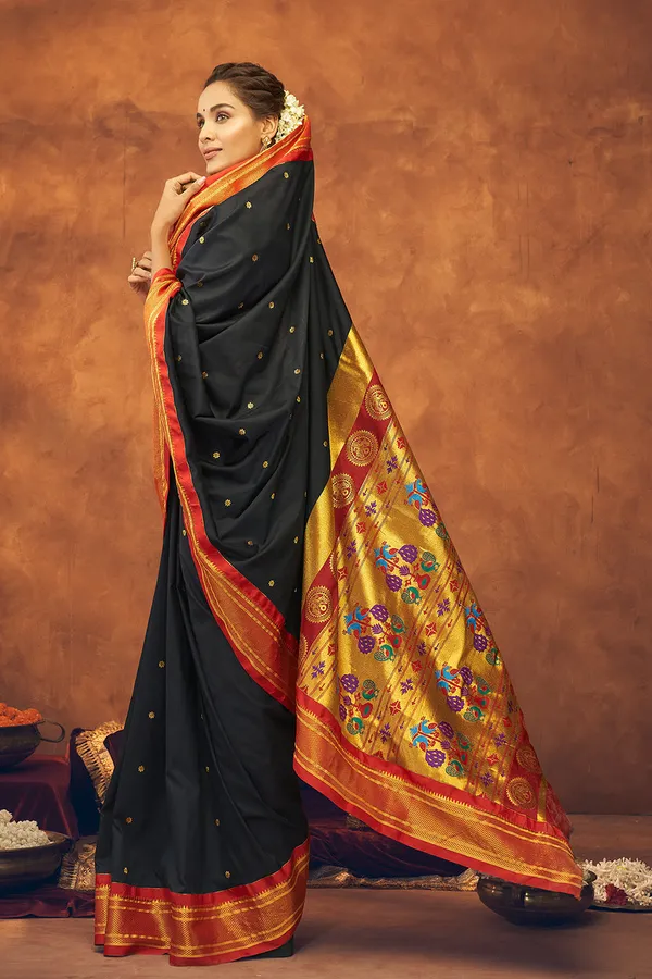 Black_Soft_Paithani_Saree_With_Gold_Zari
