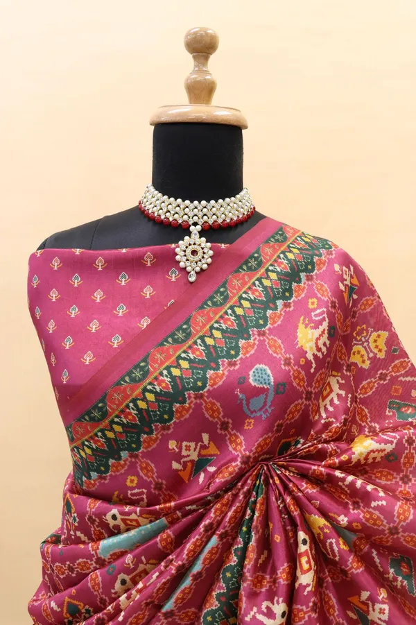 Pink_Colour_Smooth_Silk_Saree_With_Patola_Print