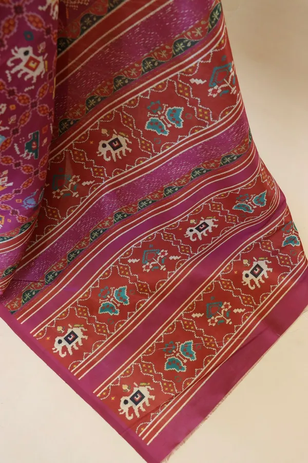 Pink_Colour_Smooth_Silk_Saree_With_Patola_Print