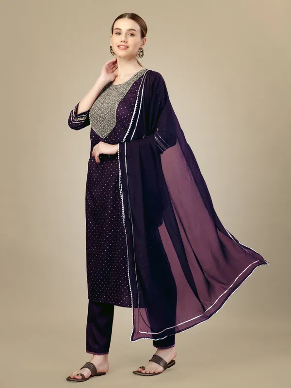 Purple_Silk_Blend_Kurta_Pant_Dupatta_Set_With_Embroidery_&_Sequence_Work