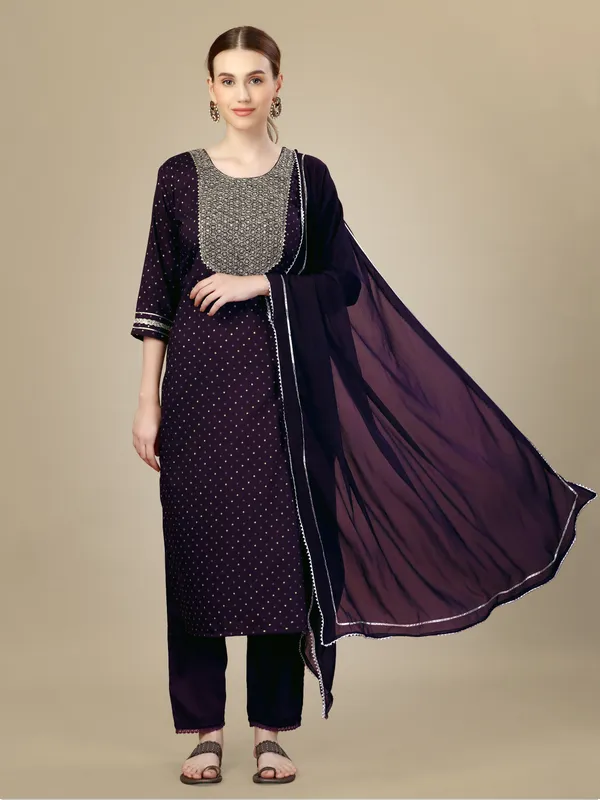 Purple_Silk_Blend_Kurta_Pant_Dupatta_Set_With_Embroidery_&_Sequence_Work