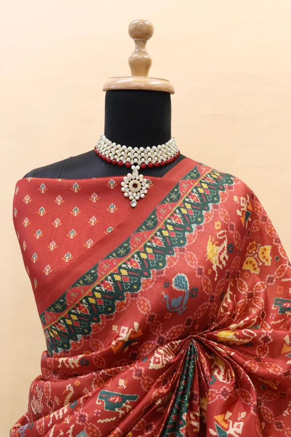 Red_Colour_Smooth_Silk_Saree_With_Patola_Print
