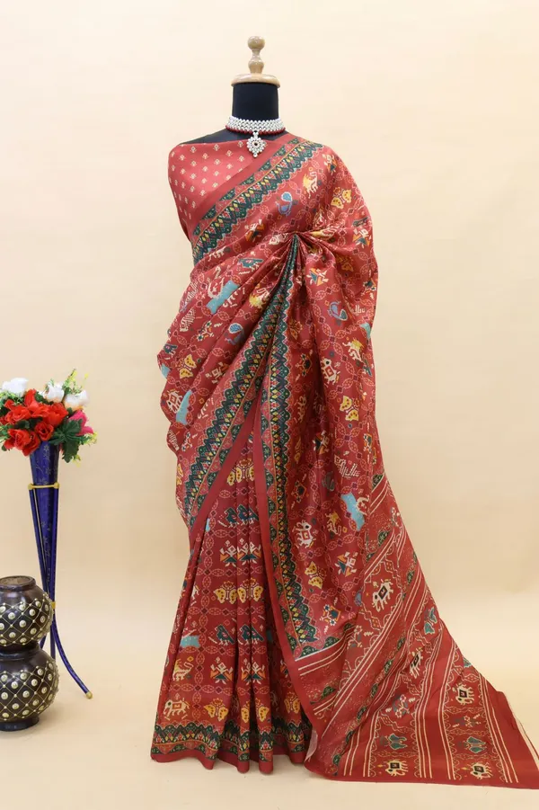 Red_Colour_Smooth_Silk_Saree_With_Patola_Print