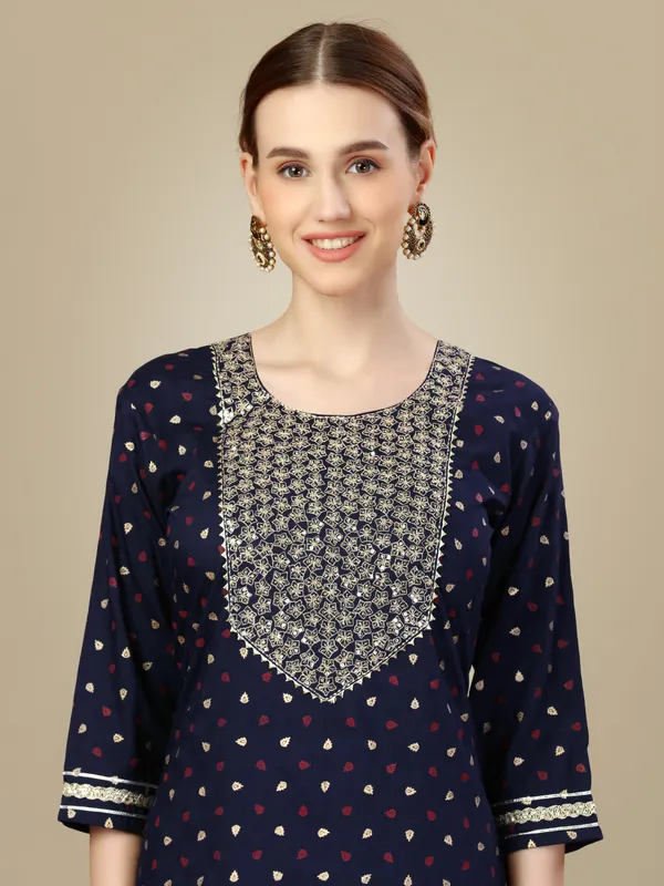 Navy_Blue_Silk_Blend_Kurta_Pant_Dupatta_Set_with_Embroidery_&_Sequence_Work