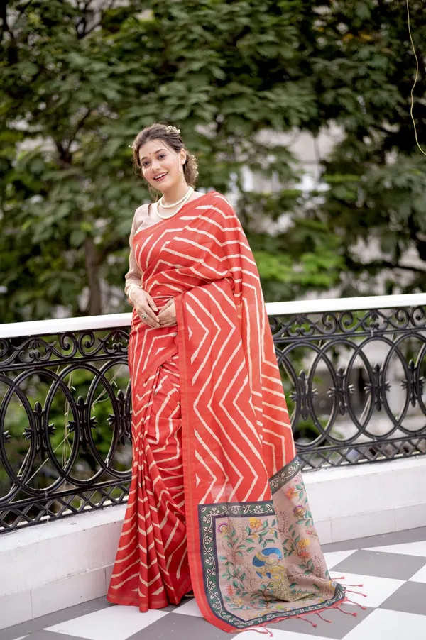 Soft_Tussar_Silk_Leheriya_Print_Saree_With_Kalmkari_Peacock_Pallu