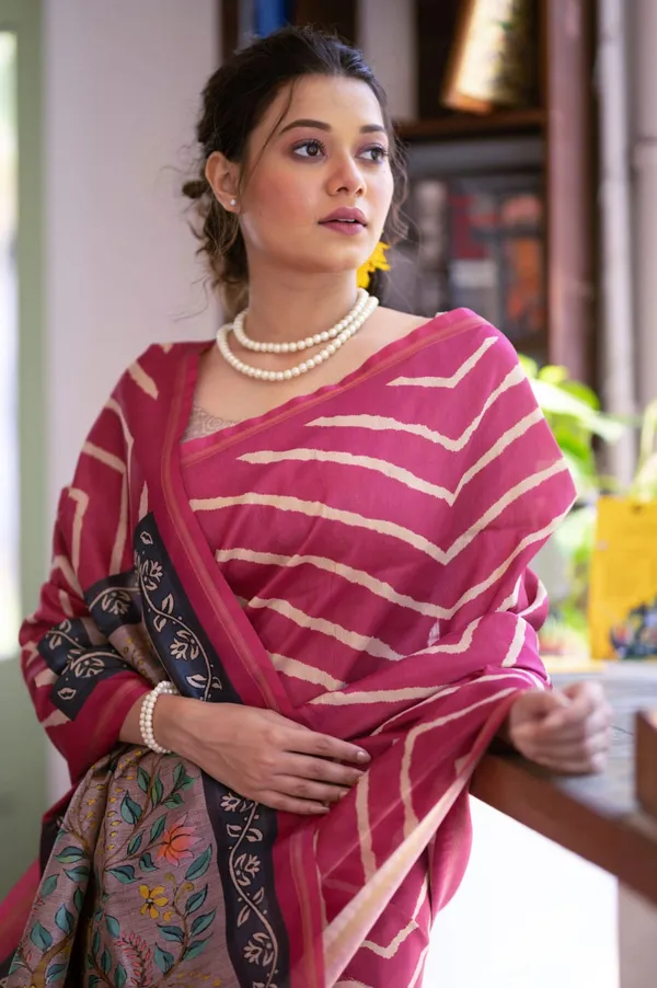 Soft_Tussar_Silk_Leheriya_Print_Saree_With_Kalmkari_Peacock_Pallu