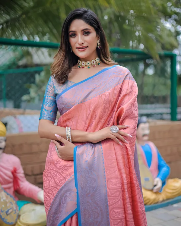 Peach_Fabulous_Kanjivaram_Silk_Saree_With_Blouse_Piece_Attached