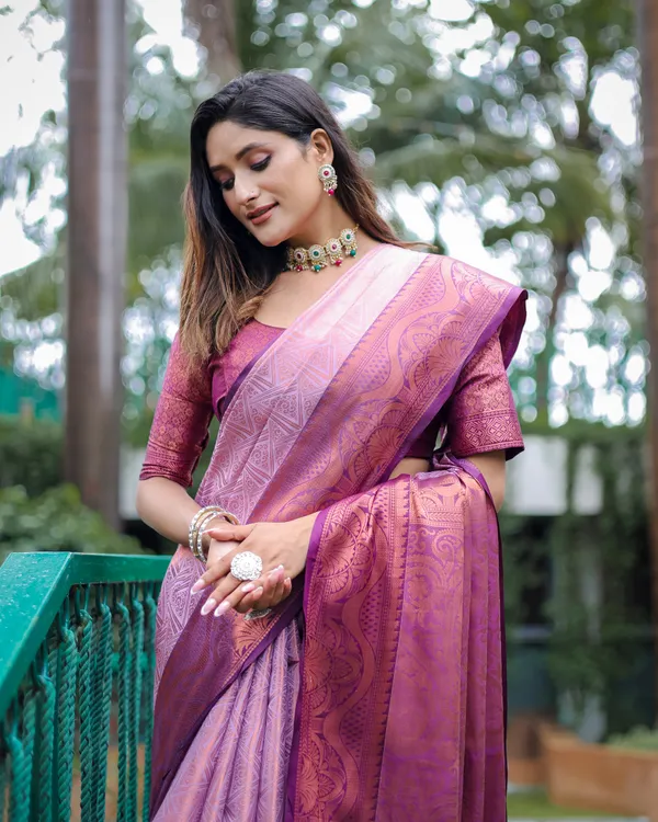 Levender_Kanjivaram_Silk_Saree_With_Copper_Zari_Work_With_Blouse_Piece_Attached