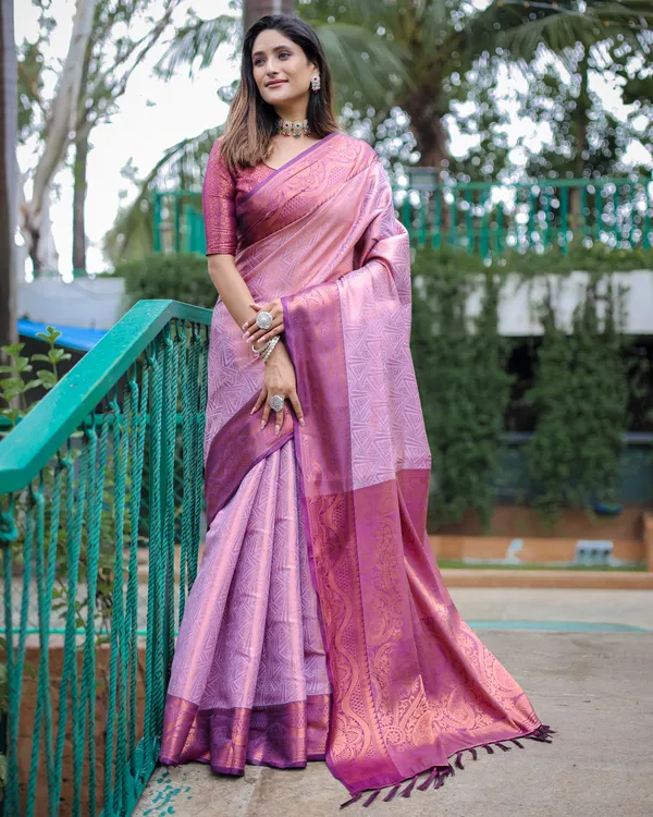 Levender_Kanjivaram_Silk_Saree_With_Copper_Zari_Work_With_Blouse_Piece_Attached