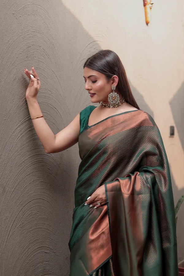 Green_Kanjivaram_Silk_Saree_with_Heavy_Copper_Zari_Work_-_Timeless_Elegance_With_Blouse_Piece_Attached