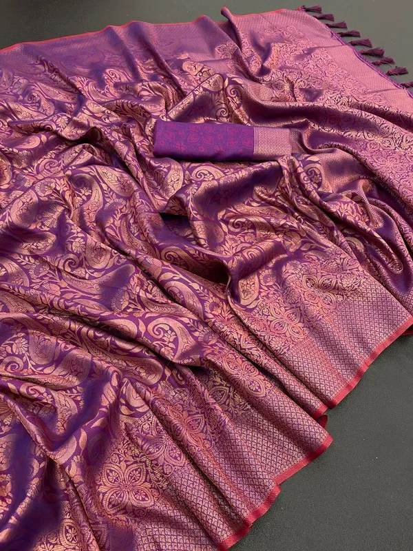 Purple_Timeless_Kanchipuram_Sarees_A_Heritage_of_Elegance_With_Blouse_Piece_Attached