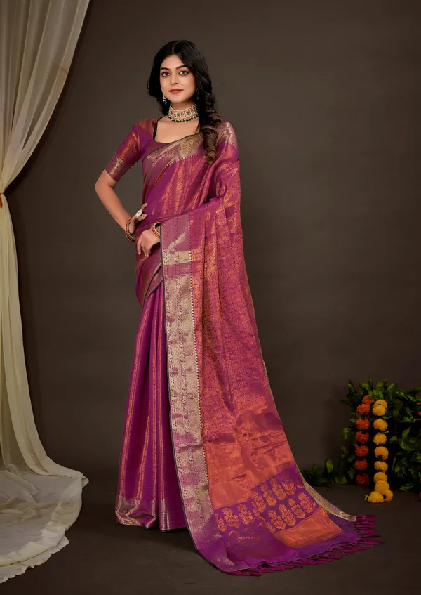 Magenta_Luxurious_Kanjivaram_Silk_Saree_Weave_of_Royalty_With_Blouse_Piece_Attached