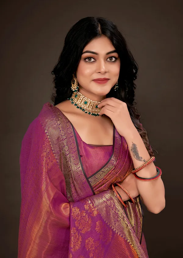 Magenta_Luxurious_Kanjivaram_Silk_Saree_Weave_of_Royalty_With_Blouse_Piece_Attached