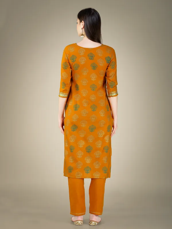 Yellow_Cotton_Magic_Slub_Kurti_Pant_Dupatta_set_With_Embroidery_&_Sequence_Work