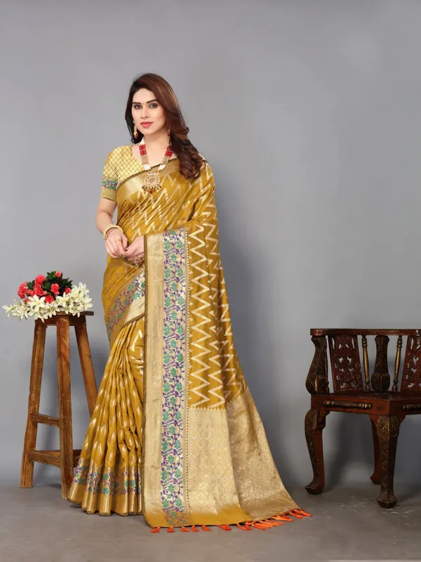 Yellow_Soft_Banarasi_Silk_Saree_With_Zari_Weaving_Work