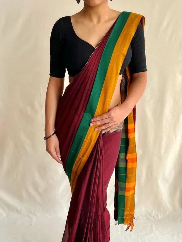 Maroon_Avani_Border_Narayanpet_Pure_Handloom_Cotton_Sarees_with_Running_blouse_piece