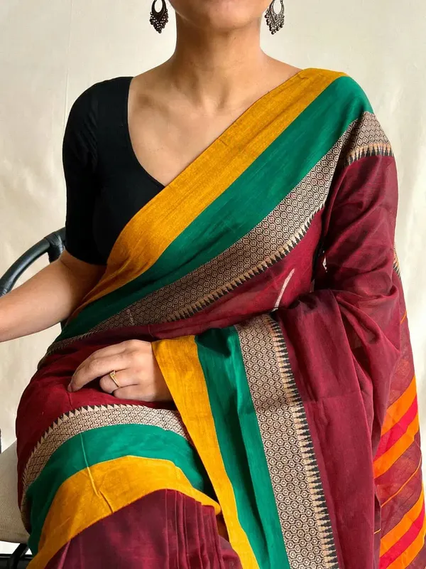 Maroon_Avani_Border_Narayanpet_Pure_Handloom_Cotton_Sarees_with_Running_blouse_piece