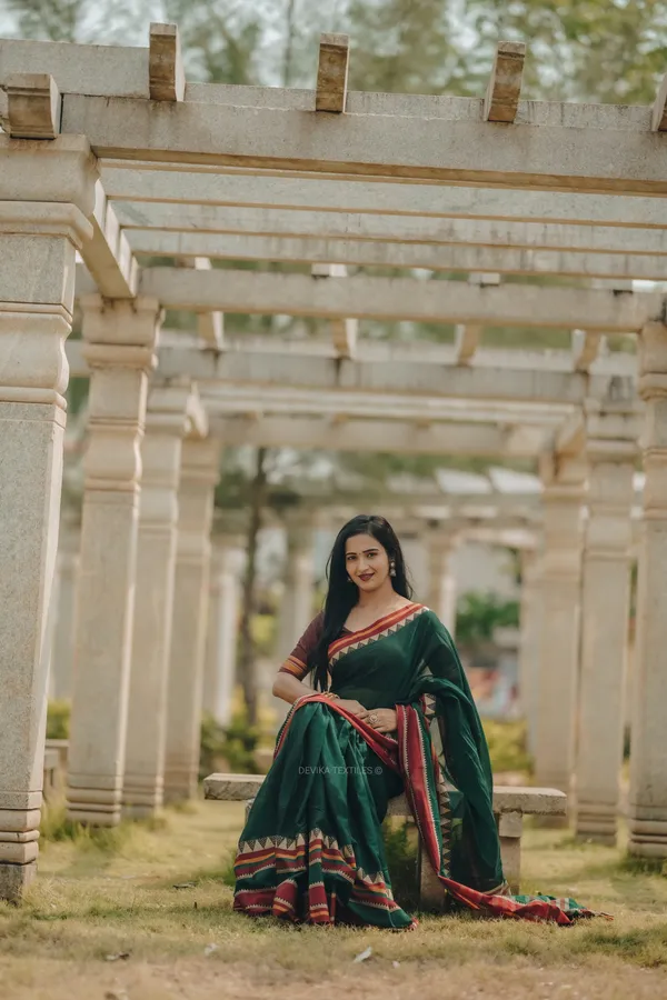 New_Bottle_green_Rangoli_Narayanapet_Pure_Mercerised_Cotton_Saree_with_Running_blouse_piece_(same_as_saree)