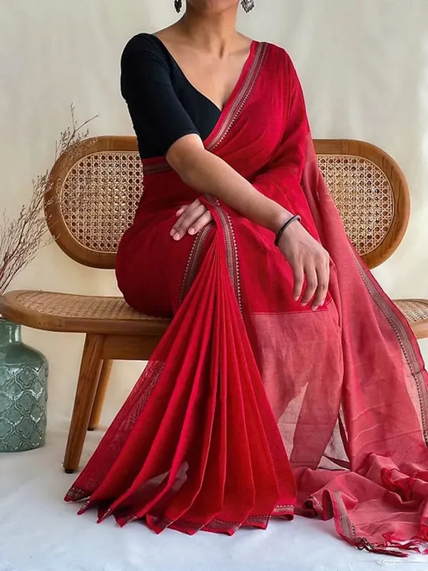 Red_Ashwini_Narayanpeth_Cotton_Saree_With_Running_Blouse_Piece_(Same_As_Saree)
