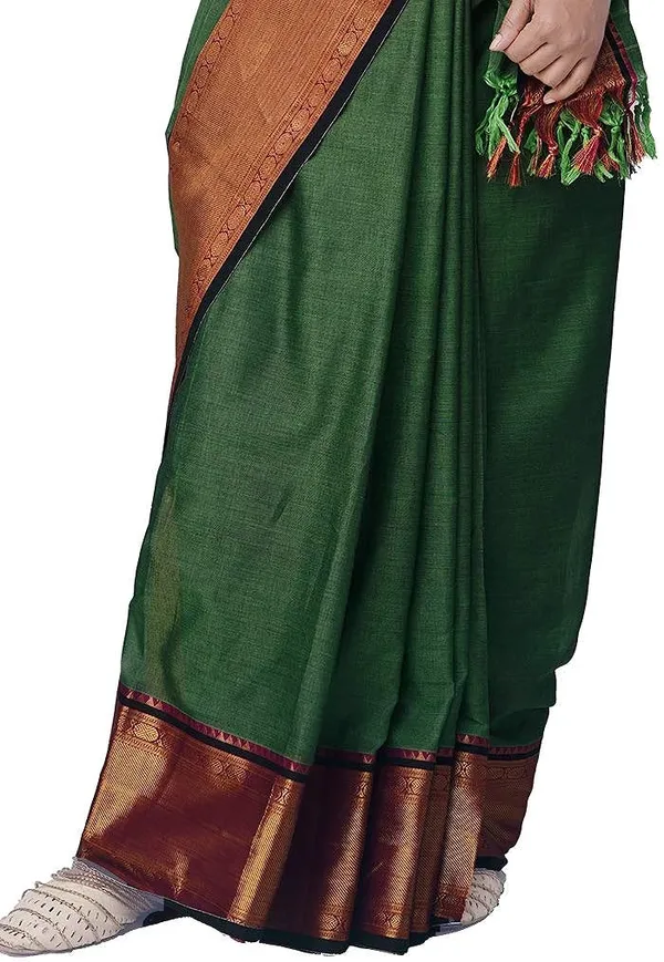 Narayanpet_Handloom_Cotton_Saree_And_Blouse_Piece_(Green+Free_Size)_For_Women