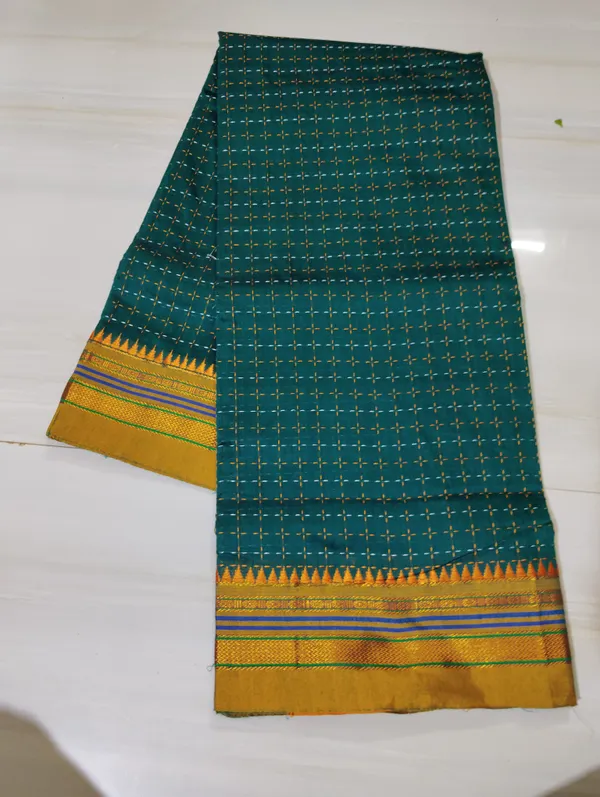 Bottle_Green_Cottonsilk_Ilkal_starplus_pattern_saree_with_running_blouse_piece