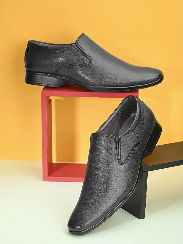 Office formal shoes shop
