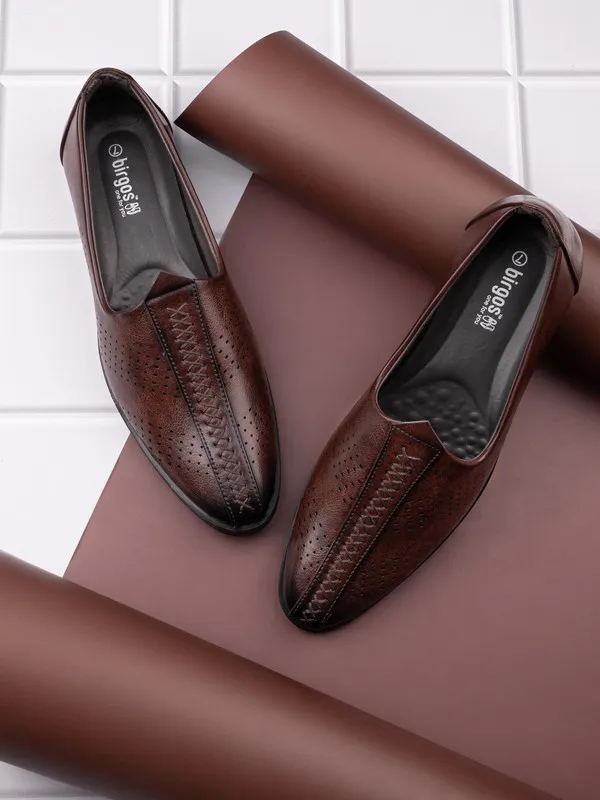 FoxyFoot Men Nagra Formal shoes Price in India Buy FoxyFoot Men Nagra Formal shoes online at undefined