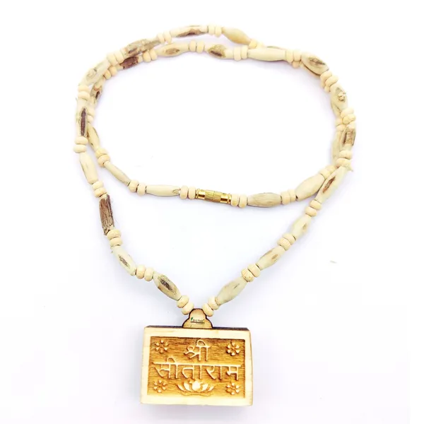 Wooden_Carving_Sita_ram_Handmade_Locket/pendant_with_Tulsi_Kanthi_Mala