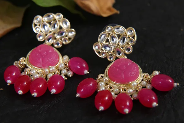 Kundan_Earrings,_Dangler_Earrings_for_Women_-01_Pair_-_Fuchsia