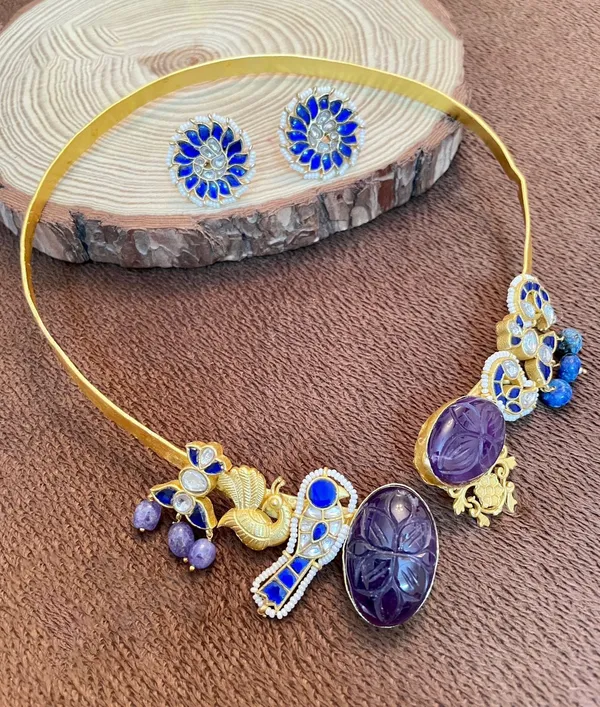 Gold_Plated_Necklace_with_Earrings_studded_with_Semi_Precious_Stones,_01_Set_-_Multi_Color