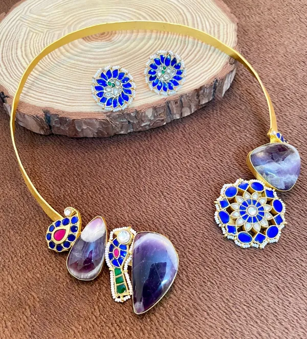 Gold_Plated_Necklace_with_Earrings_studded_with_Semi_Precious_Stones,_01_Set_-_Multi_Color
