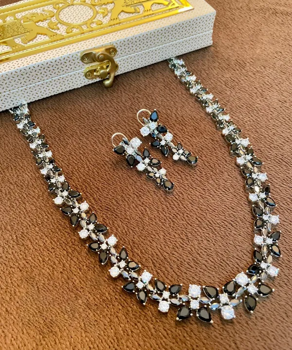 Necklace_with_Earrings_studded_with_Semi_Precious_Stones_for_Women_-01_Piece_-_Black
