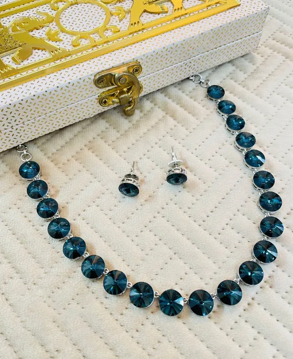Silver_Plated_Rhinestone_Necklace_with_Earrings_-01_Set_-_Neptune
