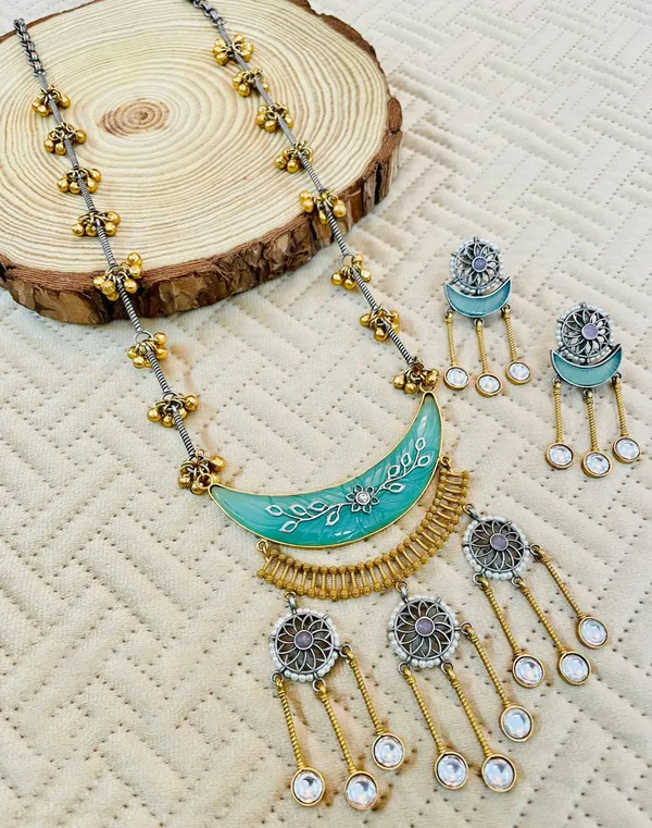 Gold_plated_Necklace_with_Earrings_studded_with_Semi_Precious_Stones_for_Women_-01_Set_-_Sea_Green