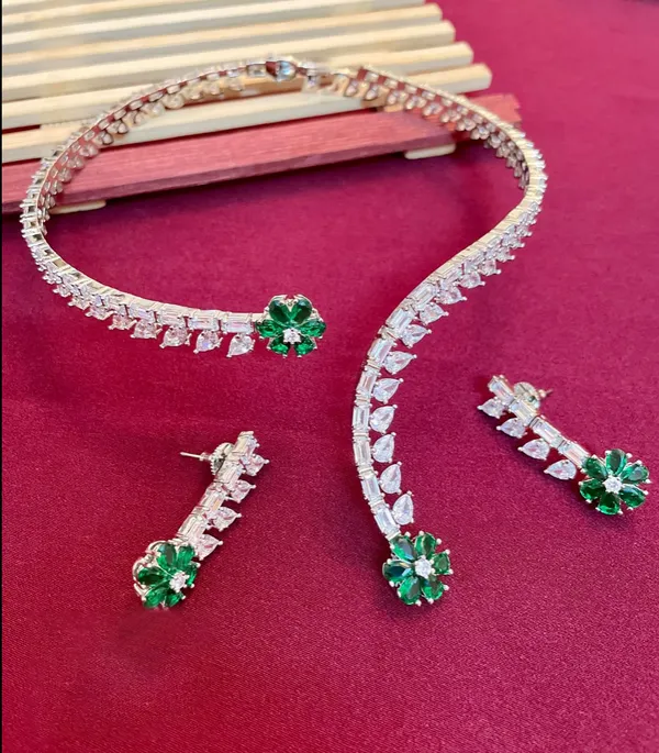 AD_Necklace_with_Earrings_studded_with_Semi_Precious_Stones_for_Women_-01_Set_-_Emerald_Green