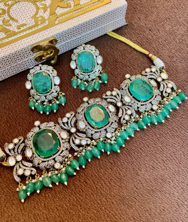 Doublet_Zircon_Necklace_with_Earrings_studded_with_Semi_Precious_Stones_-01_Set_-_Sea_Green