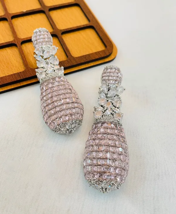 Zircon_Earrings_studded_with_Semi_Precious_Stones_-01_Set_-_Natural