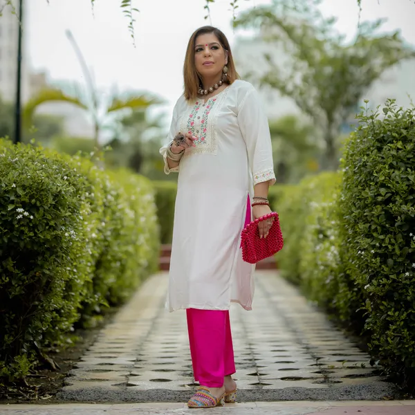 Off_White_Rayon_Women_Kurta,_Exquisite_Floral_Embroidery_Work