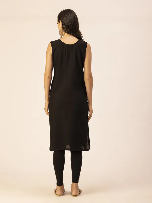 Black_Rayon_Women_Kurta,_Stylish_Embroidery_&_Pearl_Hand_work