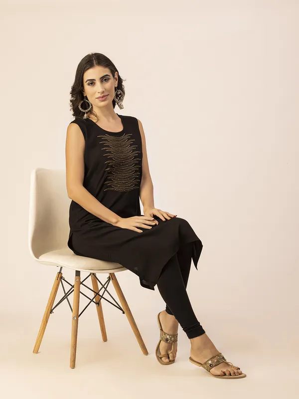 Black_Rayon_Women_Kurta,_Stylish_Embroidery_&_Pearl_Hand_work