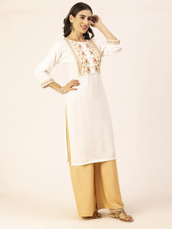 White_Rayon_Slub_Women_Kurta,_Elegant_Floral_Embroidery_&_Handicrafted_Buttons
