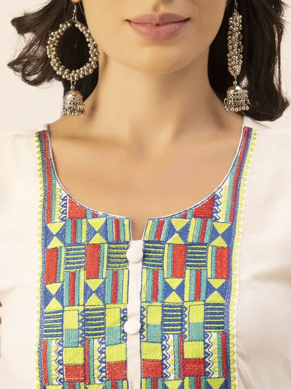 Off_White_Rayon_Women_Kurta,_Colourful_Embroidery_Work
