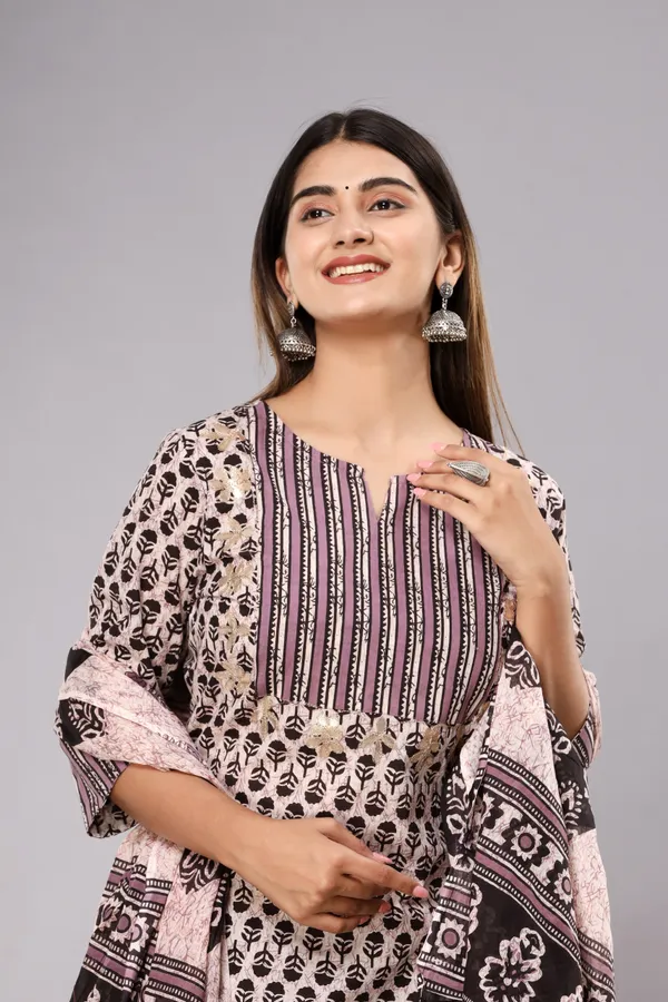 Floral_Print_Straight_Cotton_Ethnic_Wear_Kurta,_Palazzo_Set_for_women